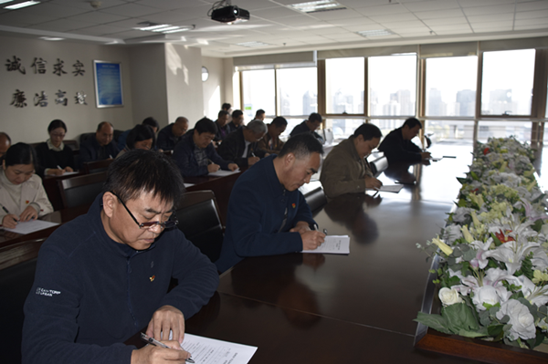 乐鱼平台-乐鱼(中国)一站式服务平台
组织党员干部进行主题教育应知应会知识测试