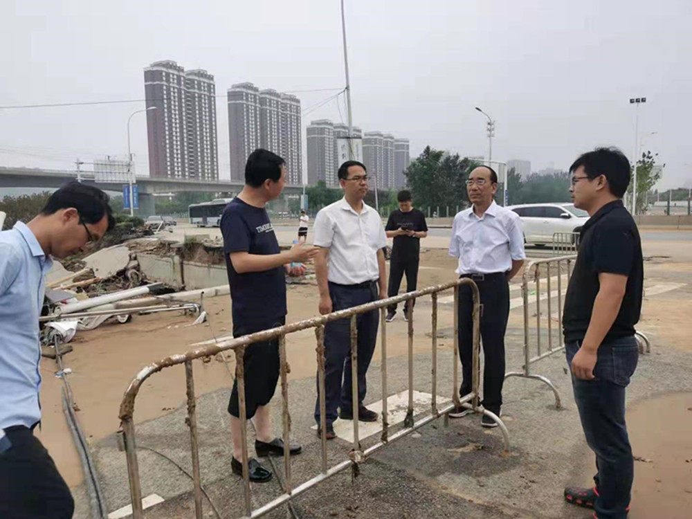 乐鱼平台-乐鱼(中国)一站式服务平台
党委书记、董事长、总经理秦广远赴市政项目检查指导灾后恢复重建工作